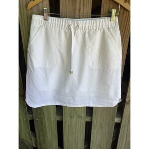 Chicos Zenergy White Performance Skort Size 00 US 2 Drawstring Pockets